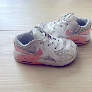 9c toddler girl Nike sneakers